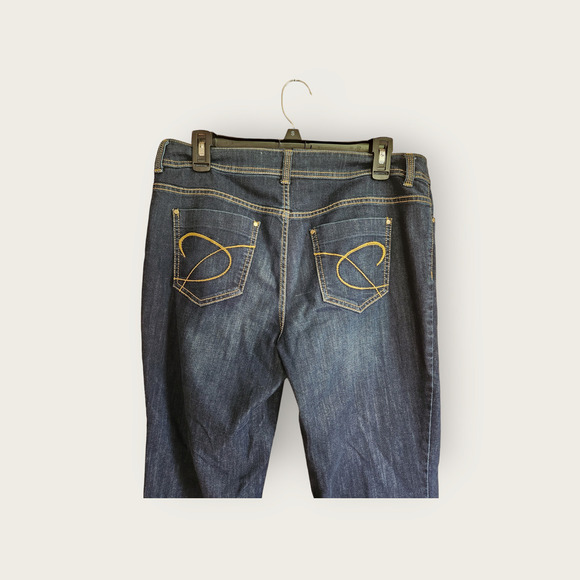 Chico's Platinum Straight Mid-rise Dark Wash Jeans Size Chicos 1.5/US 10 Short - Picture 4 of 7